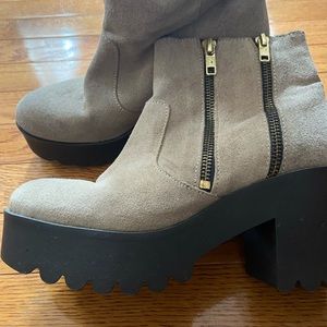 Max platform booties